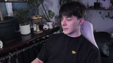 Snapshot of whiteegrimm chatting on January 2025 06:17:02 PM Gus online show from January 2025 06:17:02 PM