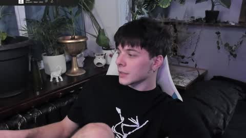 Snapshot of whiteegrimm chatting on February 2025 09:10:01 PM Gus online show from February 2025 09:10:01 PM