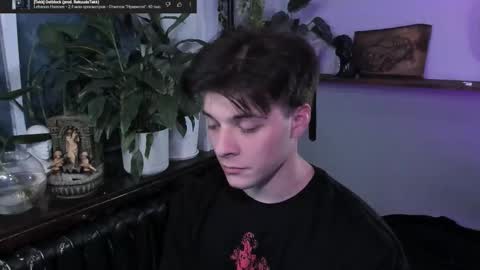 Snapshot of whiteegrimm chatting on October 2025 06:39:01 PM Gus online show from October 2025 06:39:01 PM