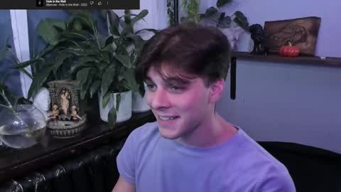 Snapshot of whiteegrimm chatting on October 2025 07:35:02 PM Gus online show from October 2025 07:35:02 PM