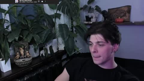 Gus online show from November 2025 10:31:02 PM