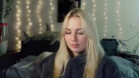 Snapshot of whitehex666 chatting on November 2025 06:44:02 PM whitehex666 online show from November 2025 06:44:02 PM