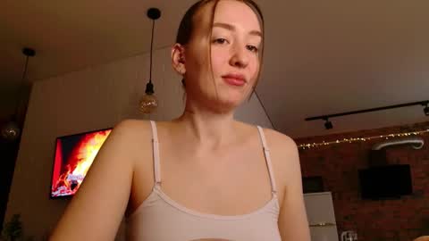 Snapshot of whiteprincessluna chatting on November 2025 12:31:02 PM You wont find me here on Saturdays and Sundays online show from November 2025 12:31:02 PM