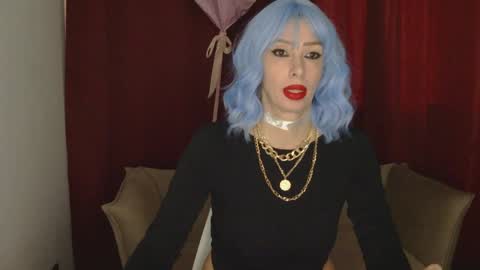 White Queen online show from February 2025 08:11:01 AM