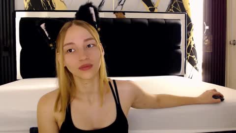 WhiteSun online show from March 2025 01:01:01 PM