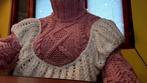 whitesweater online show from November 2025 06:29:02 AM