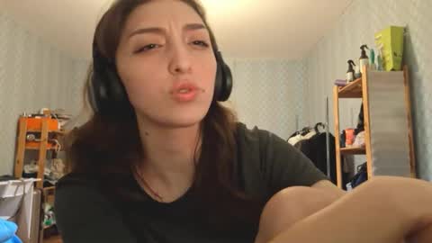 Snapshot of whitleyscianna chatting on March 2026 04:18:01 PM Cindy online show from March 2026 04:18:01 PM