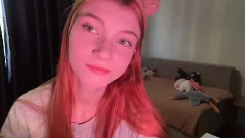 Snapshot of whitneyblaze chatting on June 2026 01:24:02 PM Alaska 3 online show from June 2026 01:24:02 PM