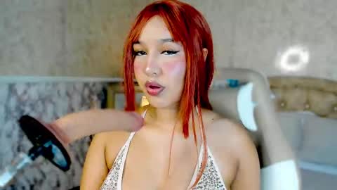 Whitney  online show from October 2025 06:31:01 AM