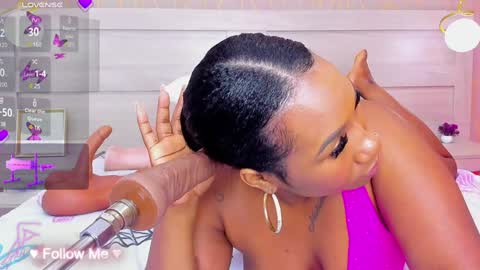 whitney online show from December 2024 01:22:01 PM