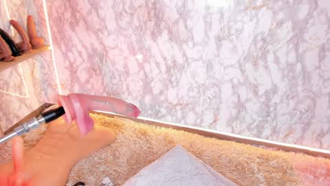 Snapshot of whitneyyfox chatting on January 2025 11:21:01 PM whitneyyfox online show from January 2025 11:21:01 PM