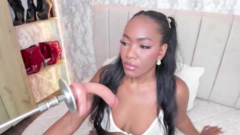 Snapshot of whitneyyfox chatting on September 2025 12:25:01 AM whitneyyfox online show from September 2025 12:25:01 AM