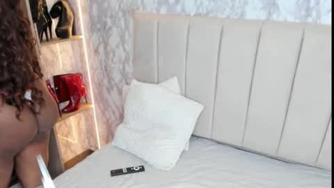 Snapshot of whitneyyfox chatting on November 2025 11:29:01 PM whitneyyfox online show from November 2025 11:29:01 PM