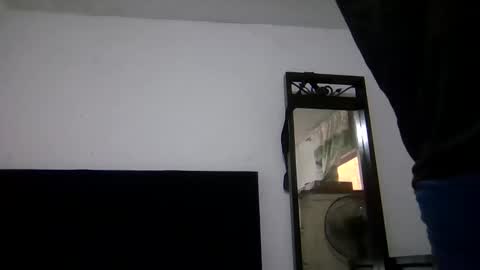 A little Whitte Raven online show from February 2026 09:13:02 PM