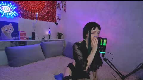 Alexa online show from October 2025 01:03:02 PM