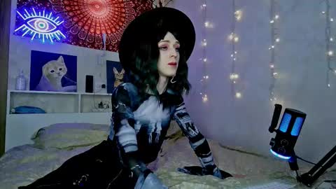 Alexa online show from December 2025 11:07:01 AM