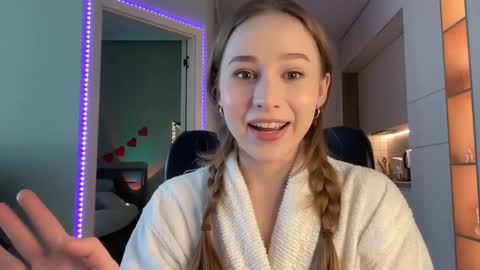 Alisa online show from December 2024 09:35:01 AM