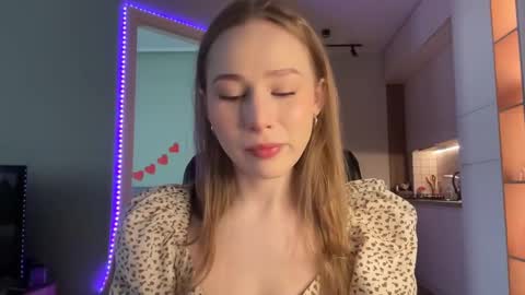 Alisa online show from December 2024 06:53:02 AM