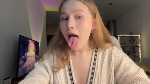 Alisa online show from September 2025 07:24:02 AM