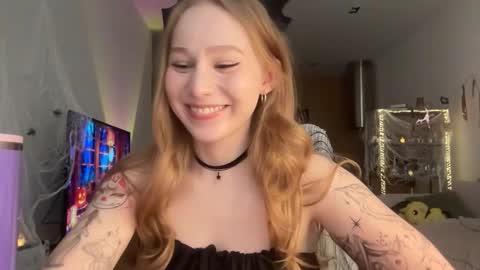 Alisa online show from October 2025 08:04:02 AM