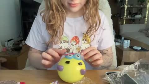 Snapshot of whoisalisa chatting on June 2026 07:46:02 AM Alisa online show from June 2026 07:46:02 AM
