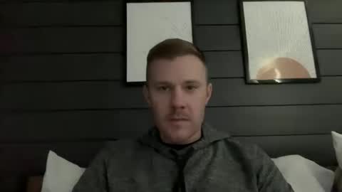 whoops1017 online show from February 2026 06:06:01 PM