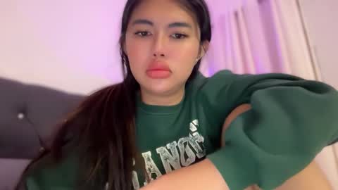 Snapshot of whoss_sofia chatting on January 2026 12:26:01 AM Sofia online show from January 2026 12:26:01 AM