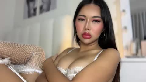 Snapshot of whoss_sofia chatting on March 2026 07:08:01 PM Sofia online show from March 2026 07:08:01 PM