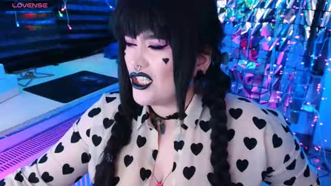 Laura  online show from February 2025 10:31:01 PM