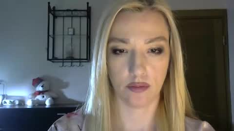 Alina online show from February 2025 11:25:02 AM