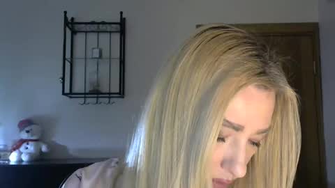 Alina online show from February 2025 08:28:02 AM