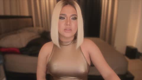 Snapshot of wildbelladonnats chatting on December 2024 04:25:01 AM BELLA online show from December 2024 04:25:01 AM