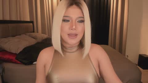 Snapshot of wildbelladonnats chatting on December 2024 02:35:01 AM BELLA online show from December 2024 02:35:01 AM