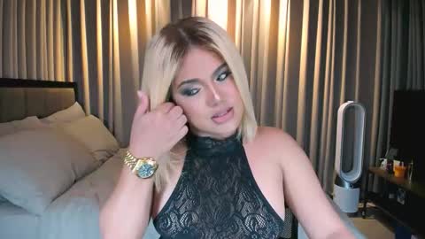 Snapshot of wildbelladonnats chatting on November 2025 07:19:01 AM BELLA online show from November 2025 07:19:01 AM