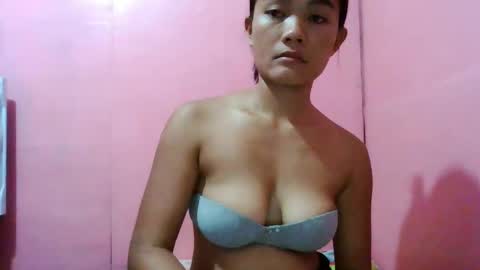 wildchilly_pearl19 online show from February 2025 08:05:01 AM