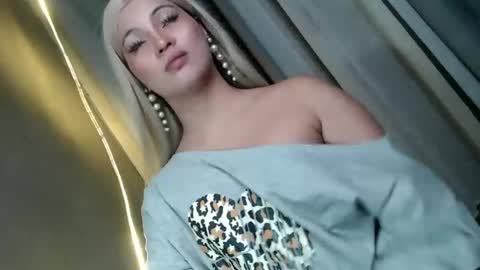 wildest_dream1 online show from March 2026 05:19:01 PM