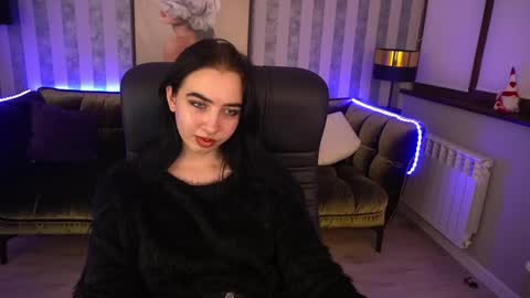 Snapshot of wildkittenx_ chatting on February 2025 04:42:02 PM Alena online show from February 2025 04:42:02 PM