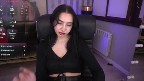 Snapshot of wildkittenx_ chatting on February 2025 03:25:01 AM Alena online show from February 2025 03:25:01 AM