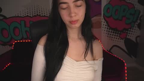 Snapshot of wildkittenx_ chatting on September 2025 05:41:02 AM Alena online show from September 2025 05:41:02 AM