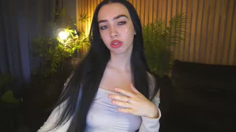 Snapshot of wildkittenx_ chatting on October 2025 06:46:01 AM Alena online show from October 2025 06:46:01 AM