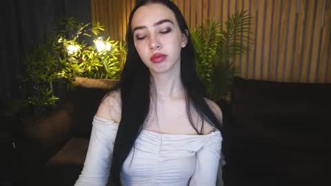 Snapshot of wildkittenx_ chatting on October 2025 07:09:02 AM Alena online show from October 2025 07:09:02 AM