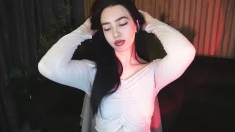 Snapshot of wildkittenx_ chatting on November 2025 06:45:01 AM Alena online show from November 2025 06:45:01 AM