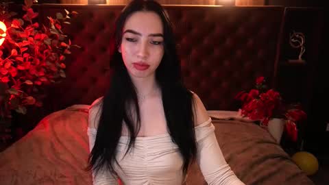 Snapshot of wildkittenx_ chatting on November 2025 06:45:02 AM Alena online show from November 2025 06:45:02 AM