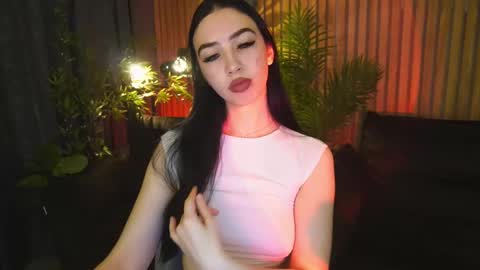 Snapshot of wildkittenx_ chatting on November 2025 06:41:02 AM Alena online show from November 2025 06:41:02 AM