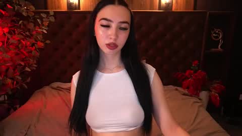 Snapshot of wildkittenx_ chatting on November 2025 06:40:02 AM Alena online show from November 2025 06:40:02 AM