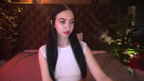 Alena online show from March 2026 06:43:02 AM