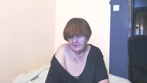 WildRedCat online show from October 2025 10:56:02 AM