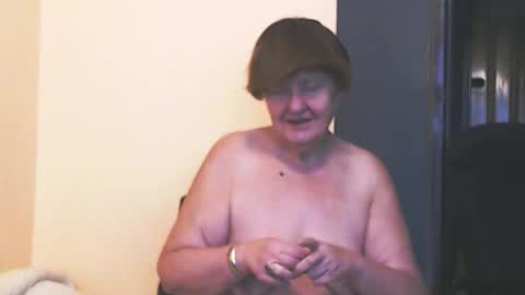 WildRedCat online show from October 2025 08:01:01 AM