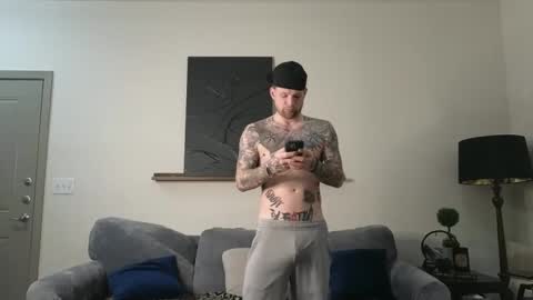 Snapshot of wildrobjr9 chatting on January 2025 11:22:02 PM RobBangz online show from January 2025 11:22:02 PM