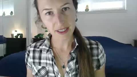 Snapshot of wildrose_l chatting on March 2026 11:43:01 PM WildRose L - check my Pinned tweet if you dont see me online within 5 minutes after Ive sent email notifications online show from March 2026 11:43:01 PM